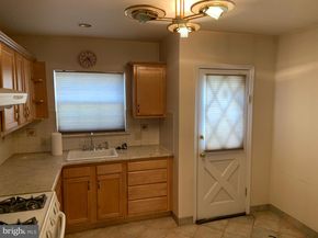 1132 S Clifton Street, Philadelphia PA 19147