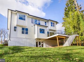 125 Casmar Street SE, Vienna VA 22180