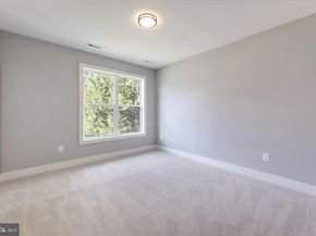 125 Casmar Street SE, Vienna VA 22180