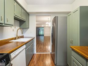 285 Shawmont Avenue D, Philadelphia PA 19128