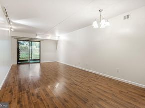 285 Shawmont Avenue D, Philadelphia PA 19128