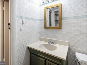 285 Shawmont Avenue D, Philadelphia PA 19128