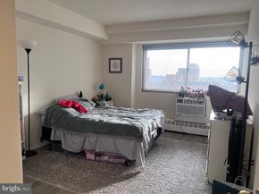 2101 Chestnut Street 1813, Philadelphia PA 19103