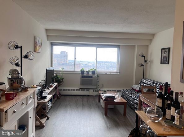 2101 Chestnut Street 1813, Philadelphia PA 19103