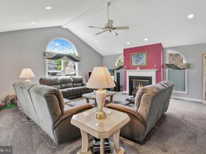 308 Edgemore Road, Secane PA 19018
