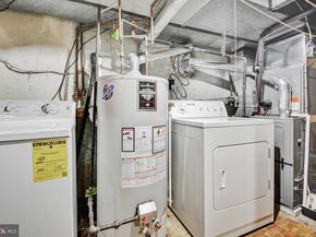 308 Edgemore Road, Secane PA 19018