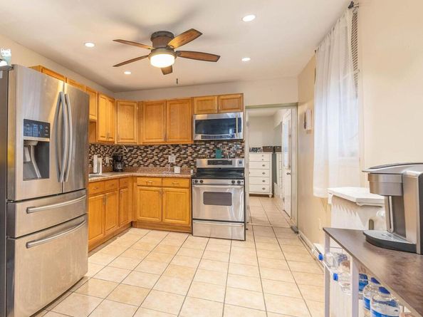 2525 N Front Street, Philadelphia PA 19133