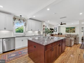 805 N Quaker Lane, Alexandria VA 22302