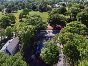 805 N Quaker Lane, Alexandria VA 22302