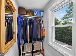 805 N Quaker Lane, Alexandria VA 22302