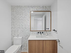 1336 8TH Street NW TH5, Washington DC 20001