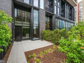 1336 8TH Street NW TH5, Washington DC 20001