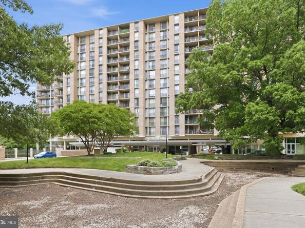 4600 S Four Mile Run Drive 1228, Arlington VA 22204