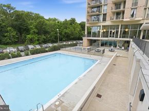4600 S Four Mile Run Drive 1228, Arlington VA 22204