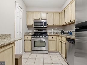 4600 S Four Mile Run Drive 1228, Arlington VA 22204
