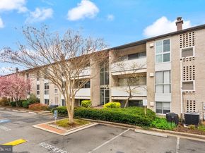 5600 Bloomfield Drive 4, Alexandria VA 22312