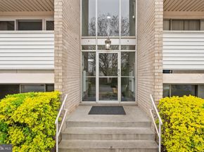 5600 Bloomfield Drive 4, Alexandria VA 22312