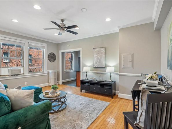 3010 Wisconsin Avenue NW 209, Washington DC 20016