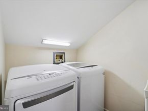 201 Springhouse Pond, Chesterbrook PA 19087