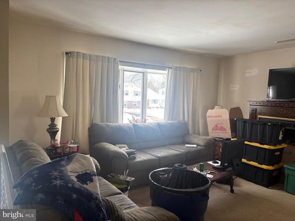 1493 Maguire Lane, Warminster PA 18974