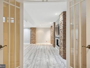 6 Edison Lane, Doylestown PA 18901