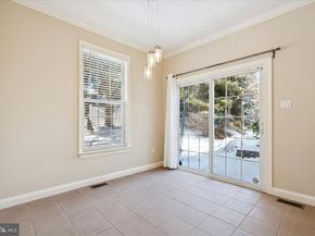 6 Edison Lane, Doylestown PA 18901