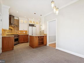 6 Edison Lane, Doylestown PA 18901