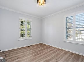 6 Edison Lane, Doylestown PA 18901