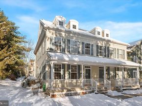 6 Edison Lane, Doylestown PA 18901