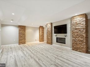 6 Edison Lane, Doylestown PA 18901