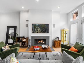 114 Bainbridge Street, Philadelphia PA 19147