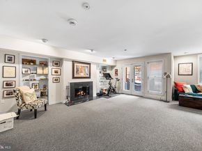 114 Bainbridge Street, Philadelphia PA 19147