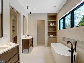 8302 Robey Avenue, Annandale VA 22003