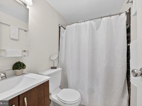 1669 Columbia NW 313, Washington DC 20009