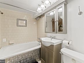 1205 4TH Street NW, Washington DC 20001