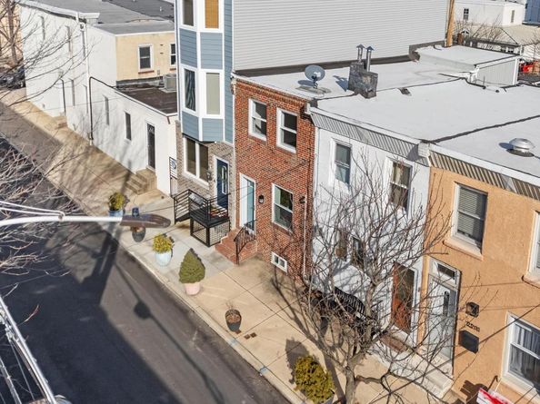 2207 E Albert Street, Philadelphia PA 19125