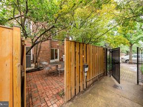 1500 N Colonial Terrace, Arlington VA 22209