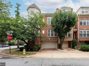 1500 N Colonial Terrace, Arlington VA 22209