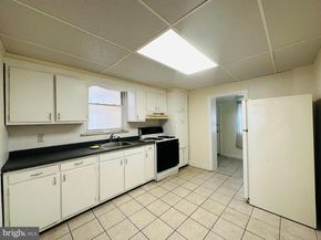 2438 S Philip Street, Philadelphia PA 19148