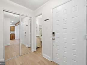 2316 Glade Bank Way, Reston VA 20191