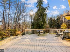 9939 Bentcross Drive, Potomac MD 20854