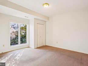 9939 Bentcross Drive, Potomac MD 20854