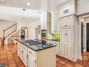 9939 Bentcross Drive, Potomac MD 20854