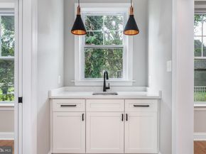 706 Clover Lane, Plymouth Meeting PA 19462