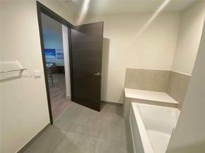 777 N Ocean Drive S514, Hollywood FL 33019