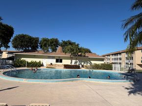 300 Village Green Circle S 406, Palm Springs FL 33461