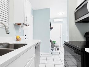 5241 NE 16th Terrace E, Pompano Beach FL 33064