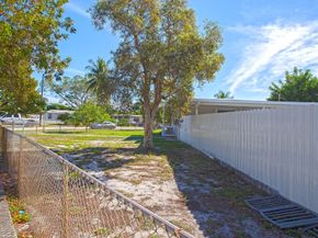 5241 NE 16th Terrace E, Pompano Beach FL 33064