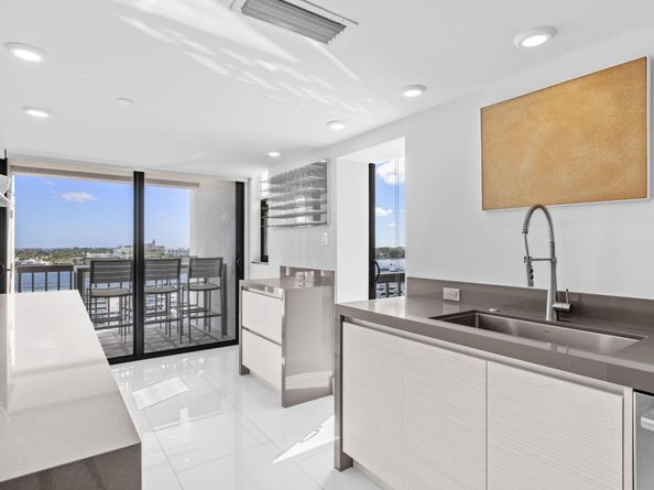 400 N Flagler Drive 1206, West Palm Beach FL 33401