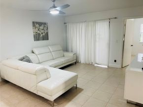 8745 Shadow Wood Boulevard 105, Coral Springs FL 33071